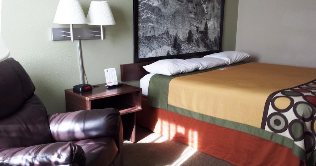 Super 8 By Wyndham Sioux Falls Near Convention Center ห้อง รูปภาพ